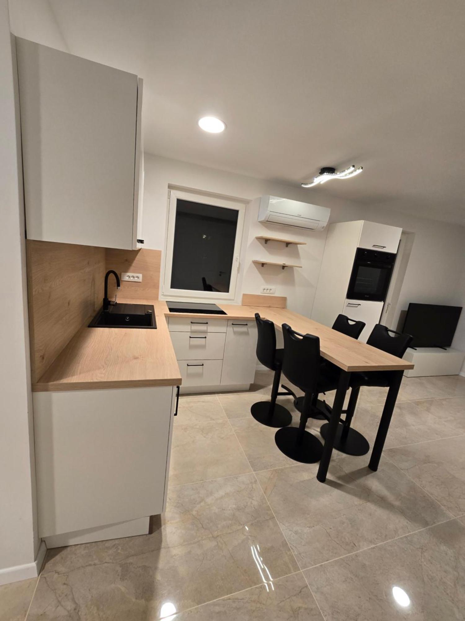 Apartma Papillon *